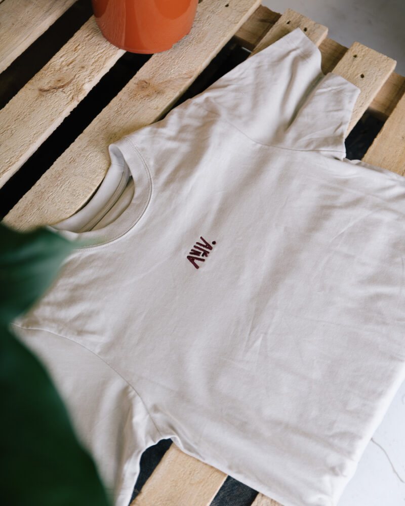 SOLD OUT / Kattenvrouw shirt - Afbeelding 4