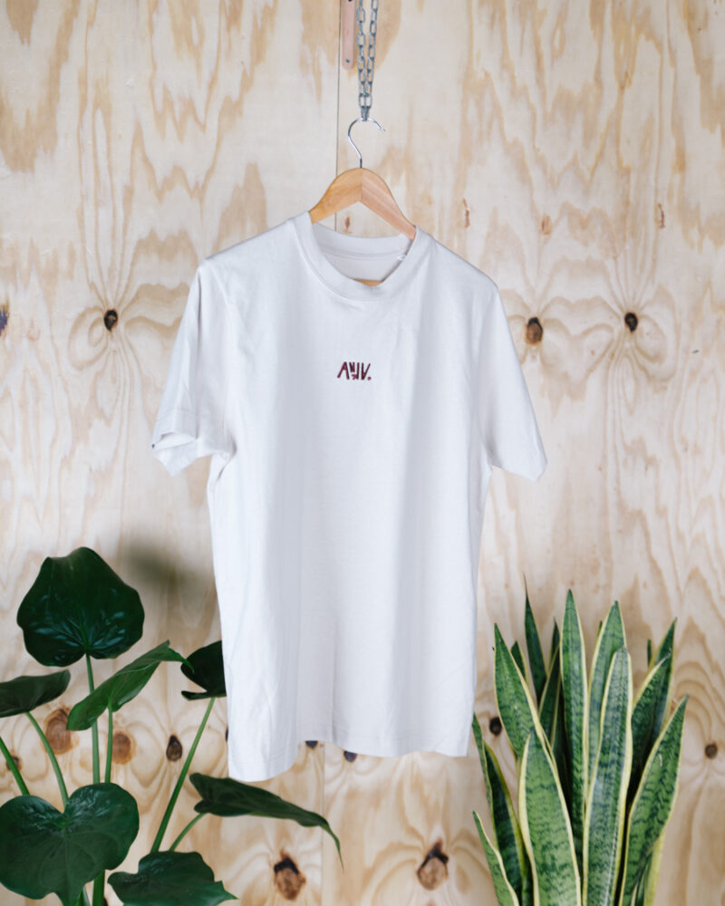 SOLD OUT / Kattenvrouw shirt - Afbeelding 2