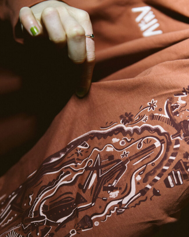 NEW - sleeve print red/brown