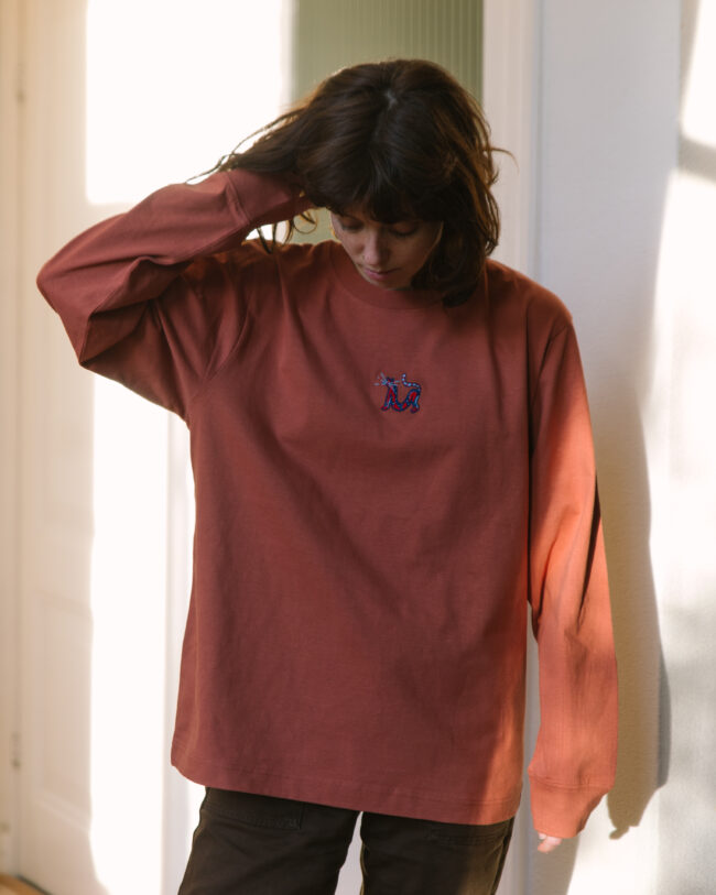 Cat-pose long sleeve